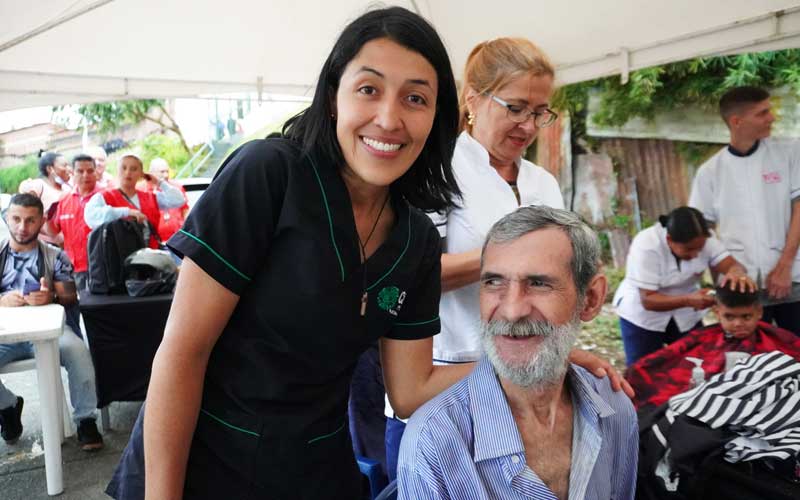 Un día a la vez, Refugio Santa Marta, Cáritas Pereira